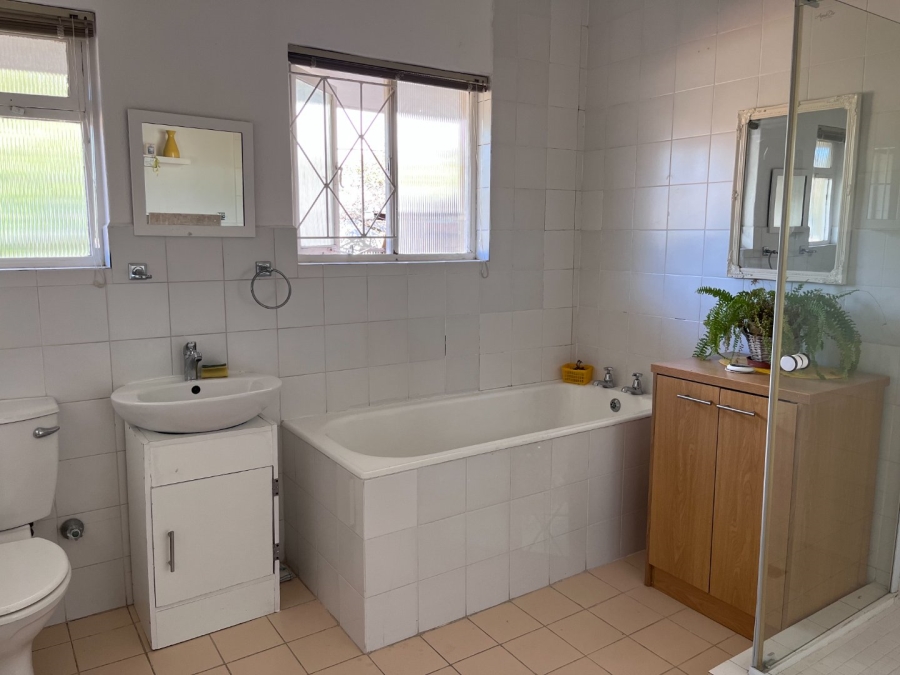 8 Bedroom Property for Sale in Table View Western Cape